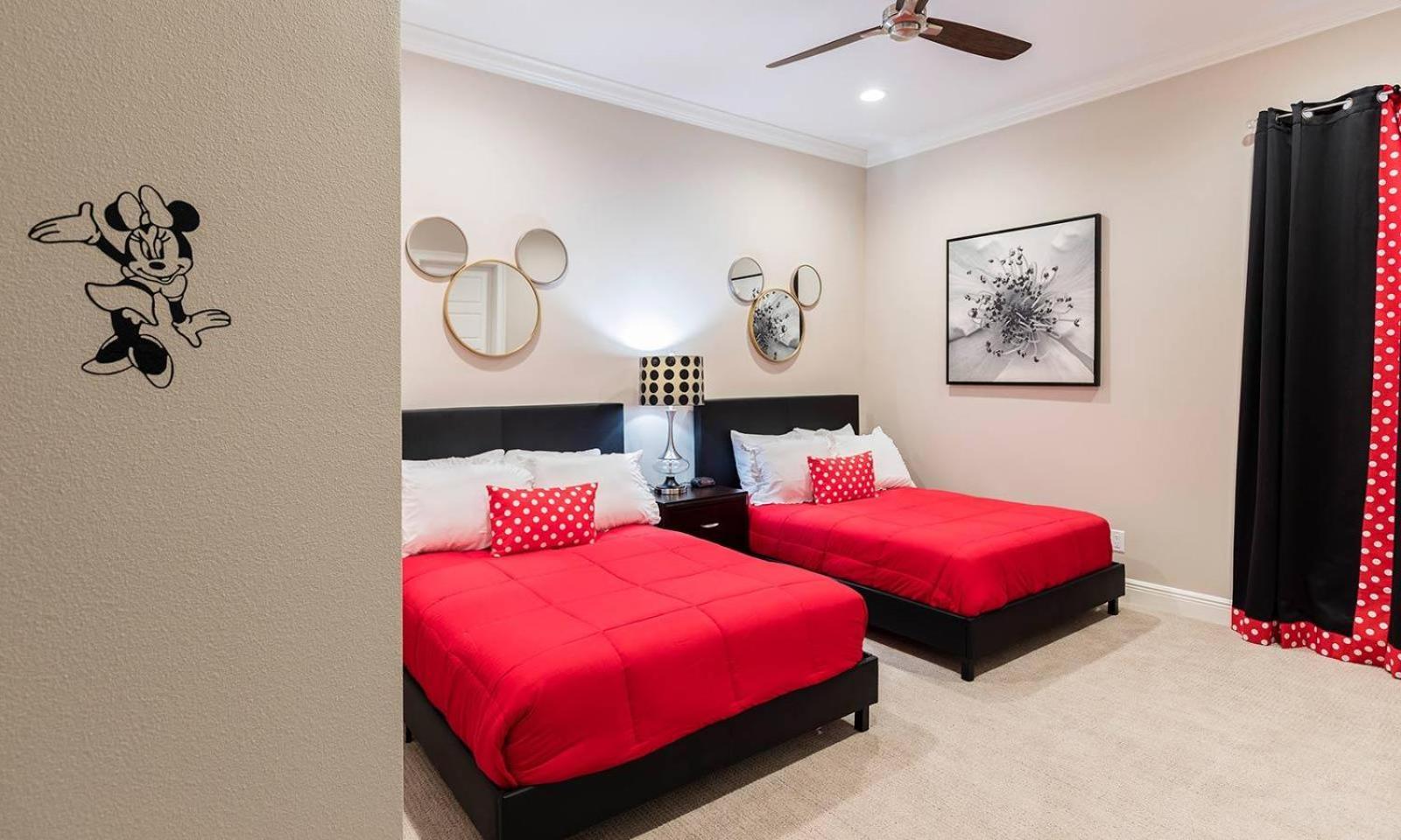 Upscale 8 Bdrm Villa With Home Theater At Reunion كيسيمي المظهر الخارجي الصورة