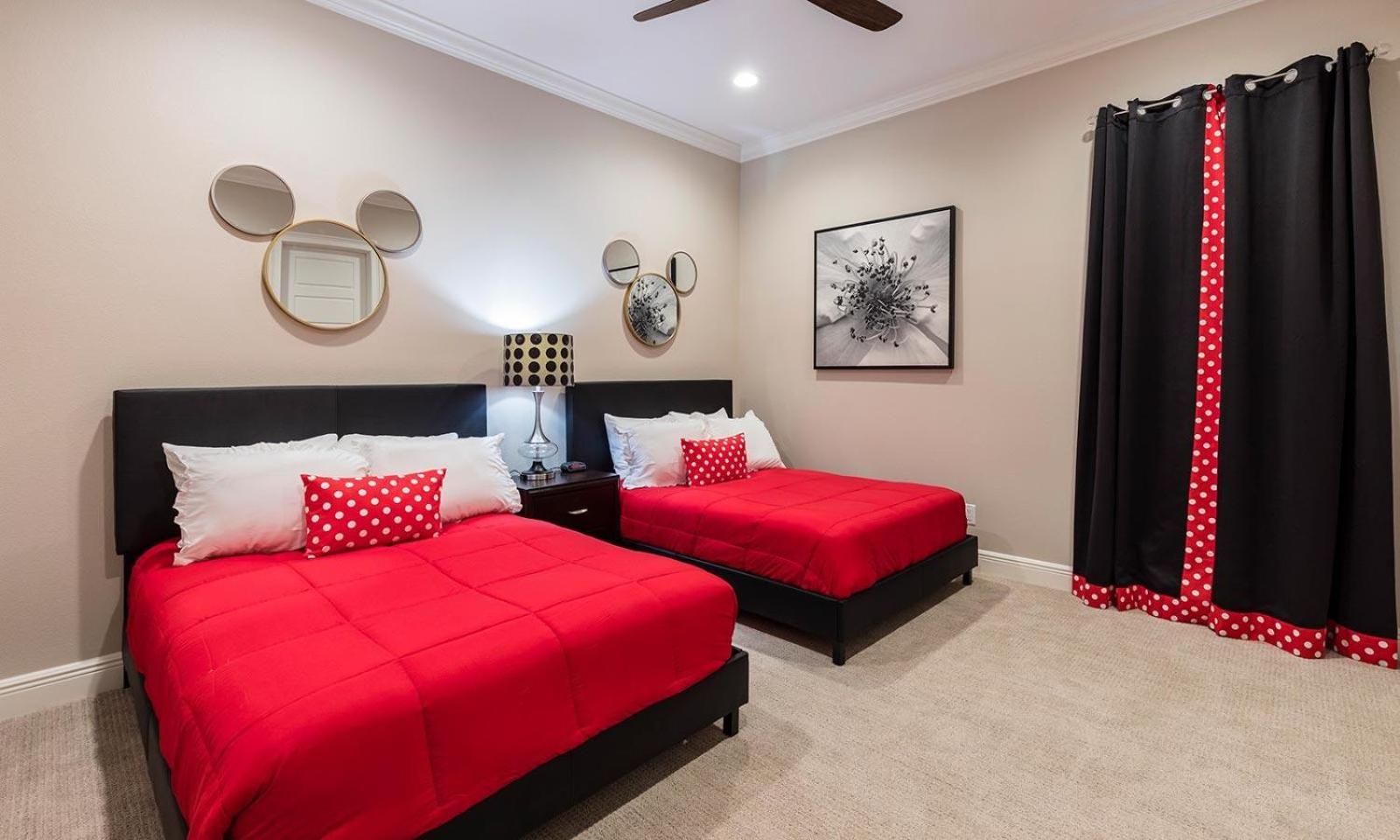 Upscale 8 Bdrm Villa With Home Theater At Reunion كيسيمي المظهر الخارجي الصورة